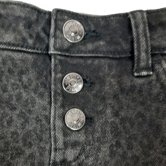 NWT Justice Denim Raw Hem Leopard Print‎ Black Jean Skirt Size 10 Girls - Picture 2 of 11